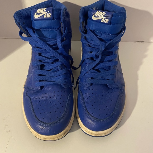 Jordan 1 Retro High
Hyper Royal royal blue jordan1 - Picture 6 of 11